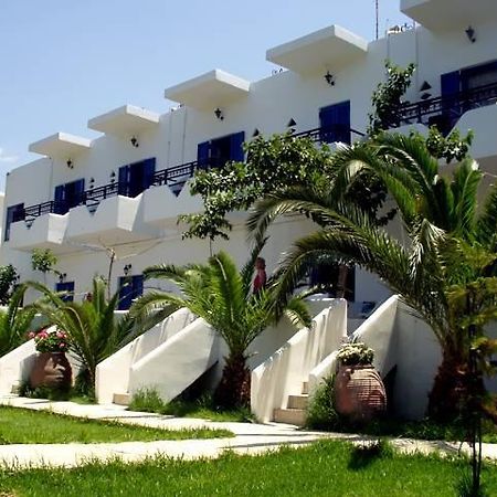 Oasis Apartments 크랭고카스텔론 외부 사진